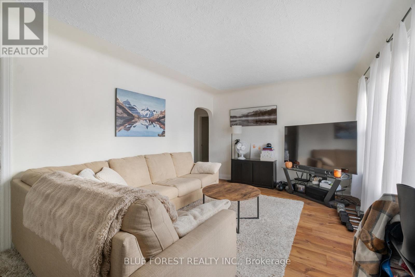 464 Ontario Street, London East, Ontario  N5W 3X2 - Photo 4 - X12401637
