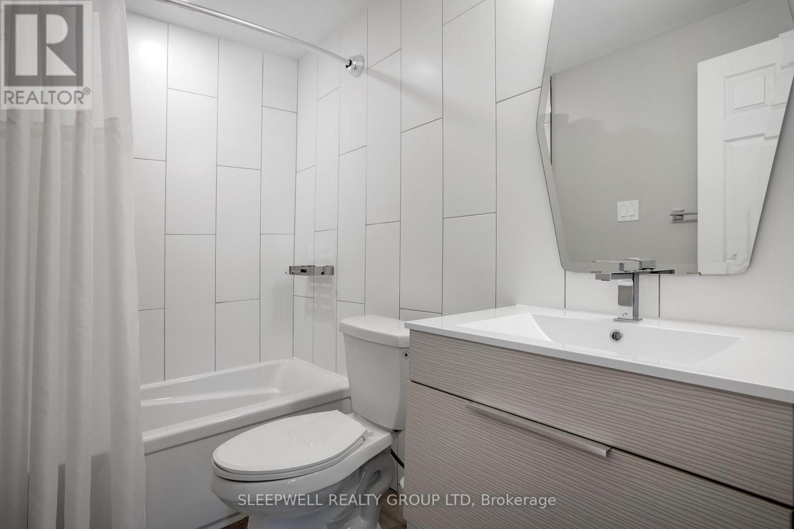 388-390 Chapel Street, Ottawa, Ontario  K1N 7Z6 - Photo 10 - X12401623