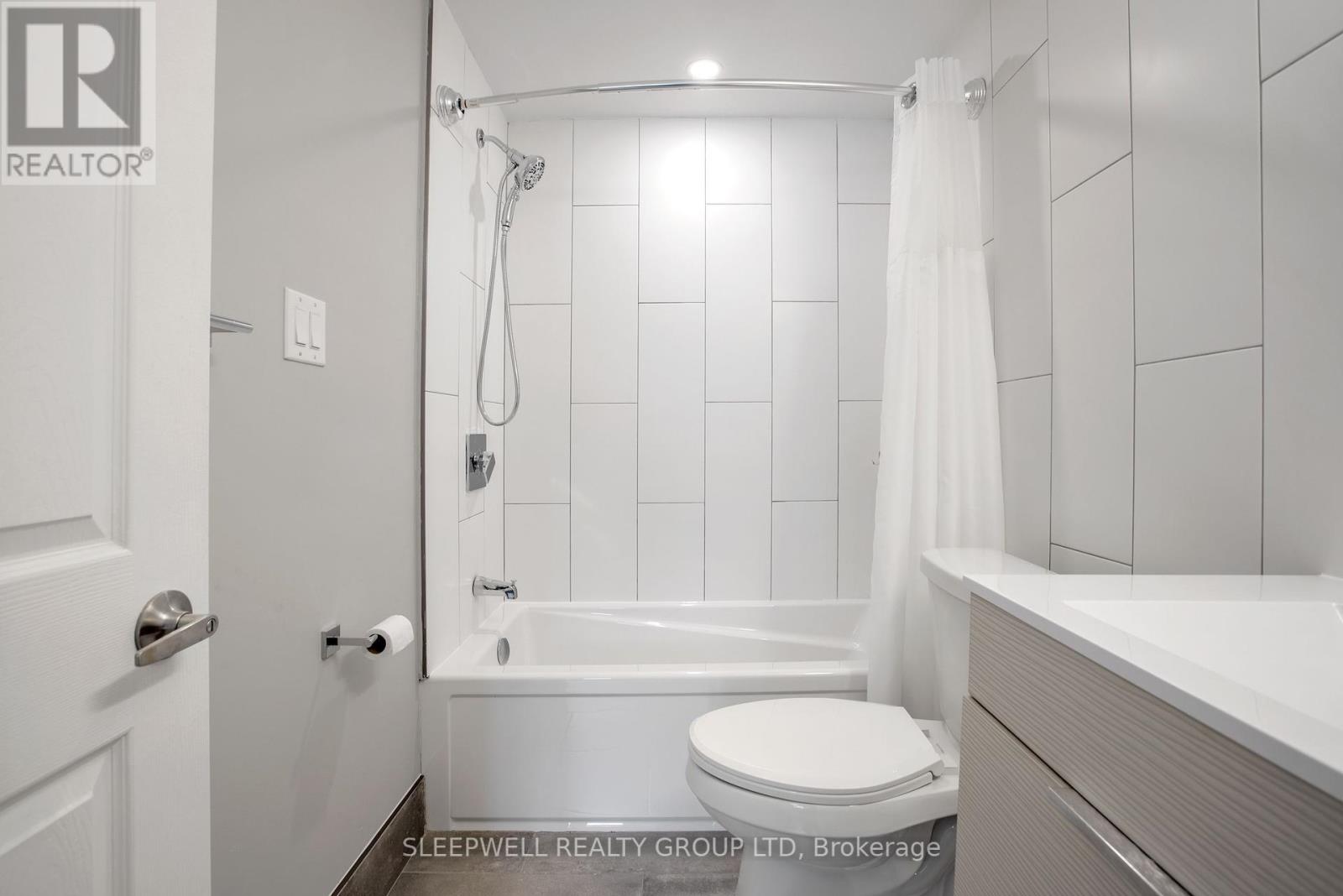 388-390 Chapel Street, Ottawa, Ontario  K1N 7Z6 - Photo 11 - X12401623