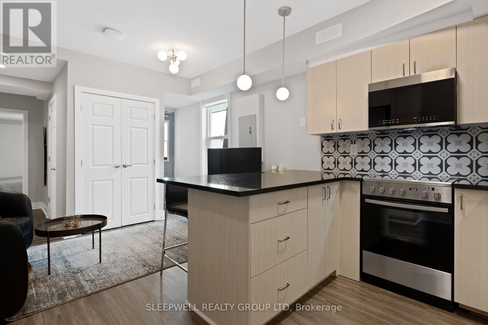 388-390 Chapel Street, Ottawa, Ontario  K1N 7Z6 - Photo 17 - X12401623