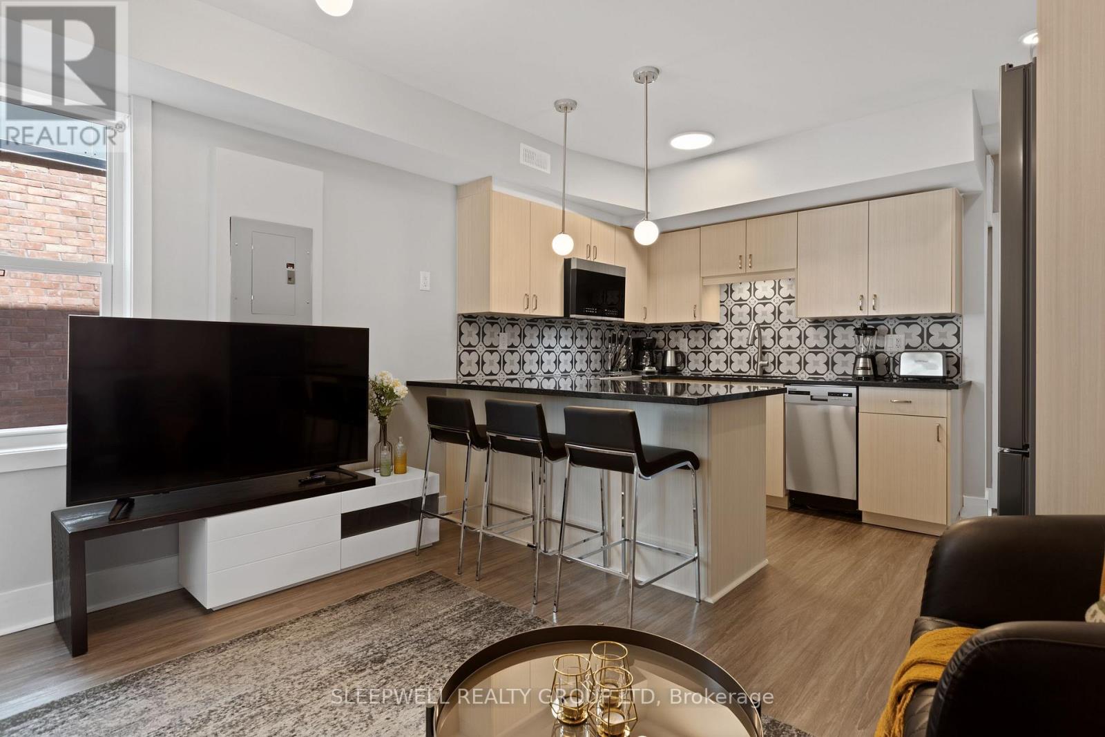 388-390 Chapel Street, Ottawa, Ontario  K1N 7Z6 - Photo 19 - X12401623