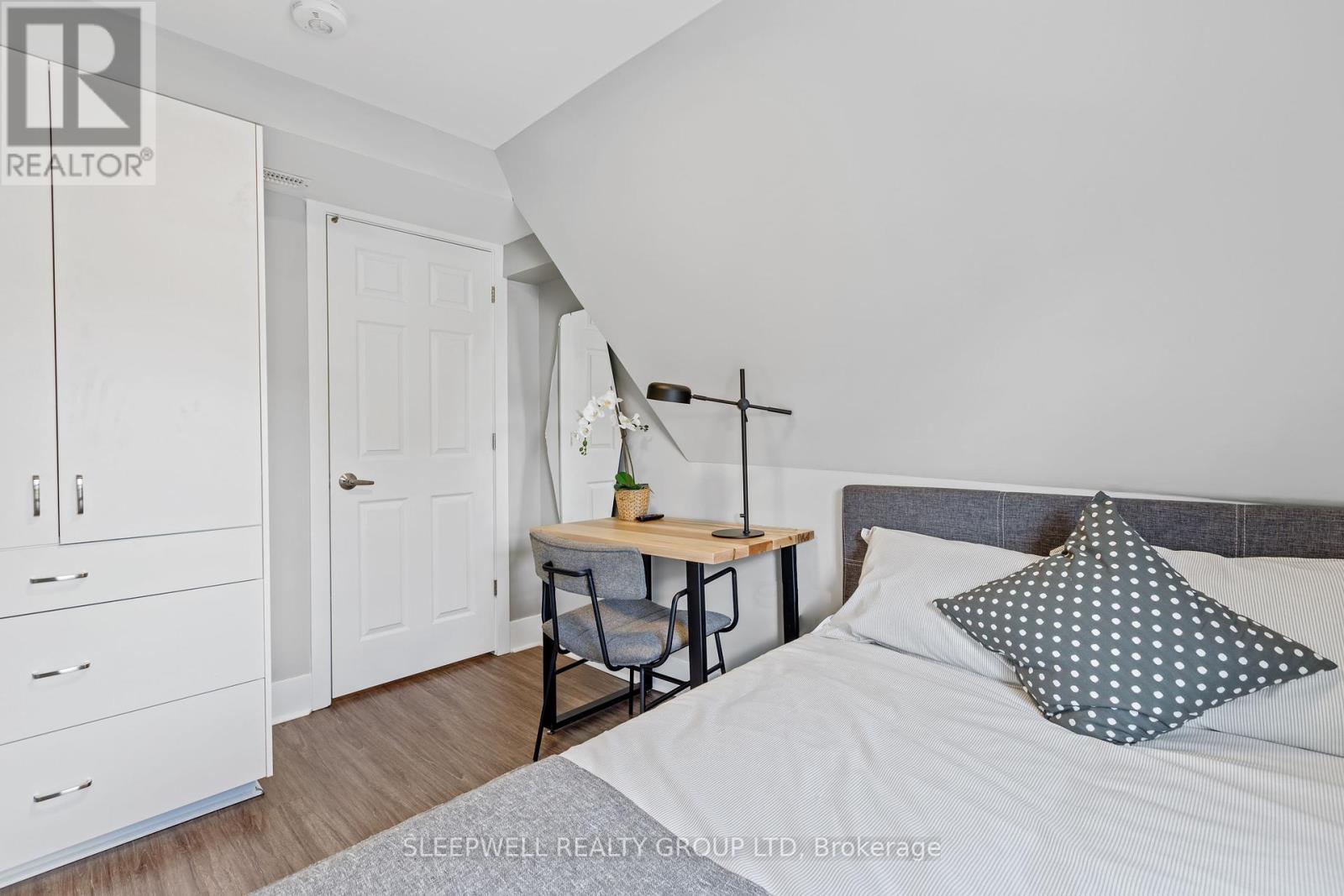 388-390 Chapel Street, Ottawa, Ontario  K1N 7Z6 - Photo 32 - X12401623