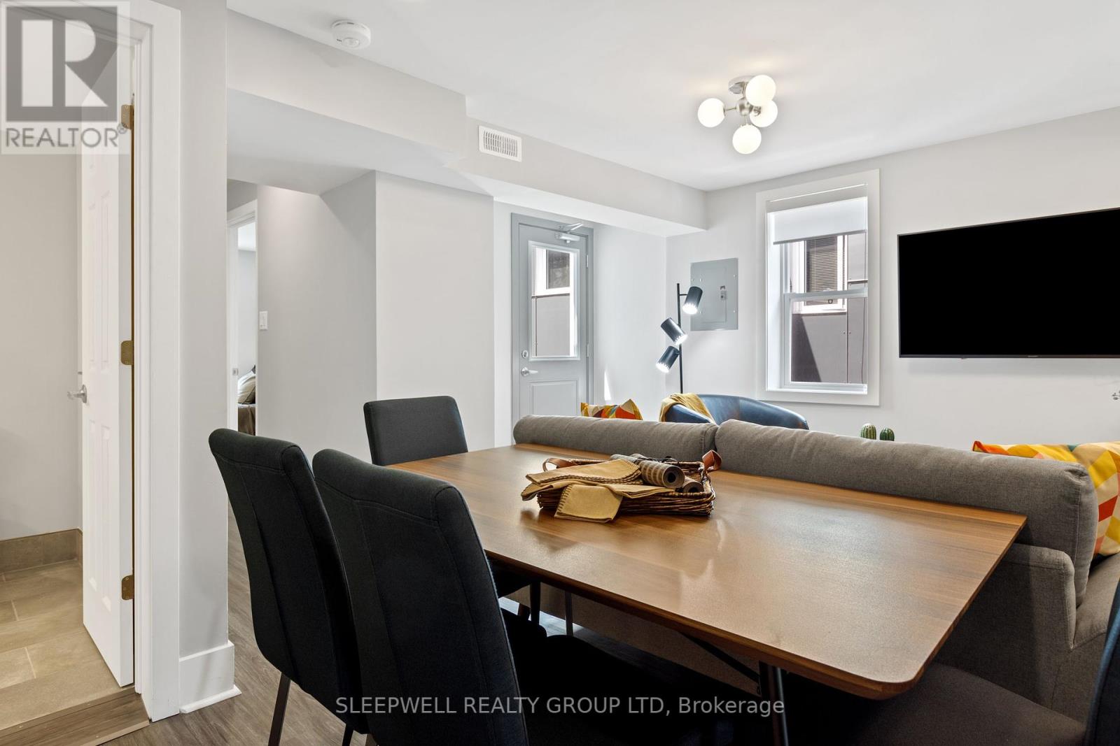 388-390 Chapel Street, Ottawa, Ontario  K1N 7Z6 - Photo 33 - X12401623