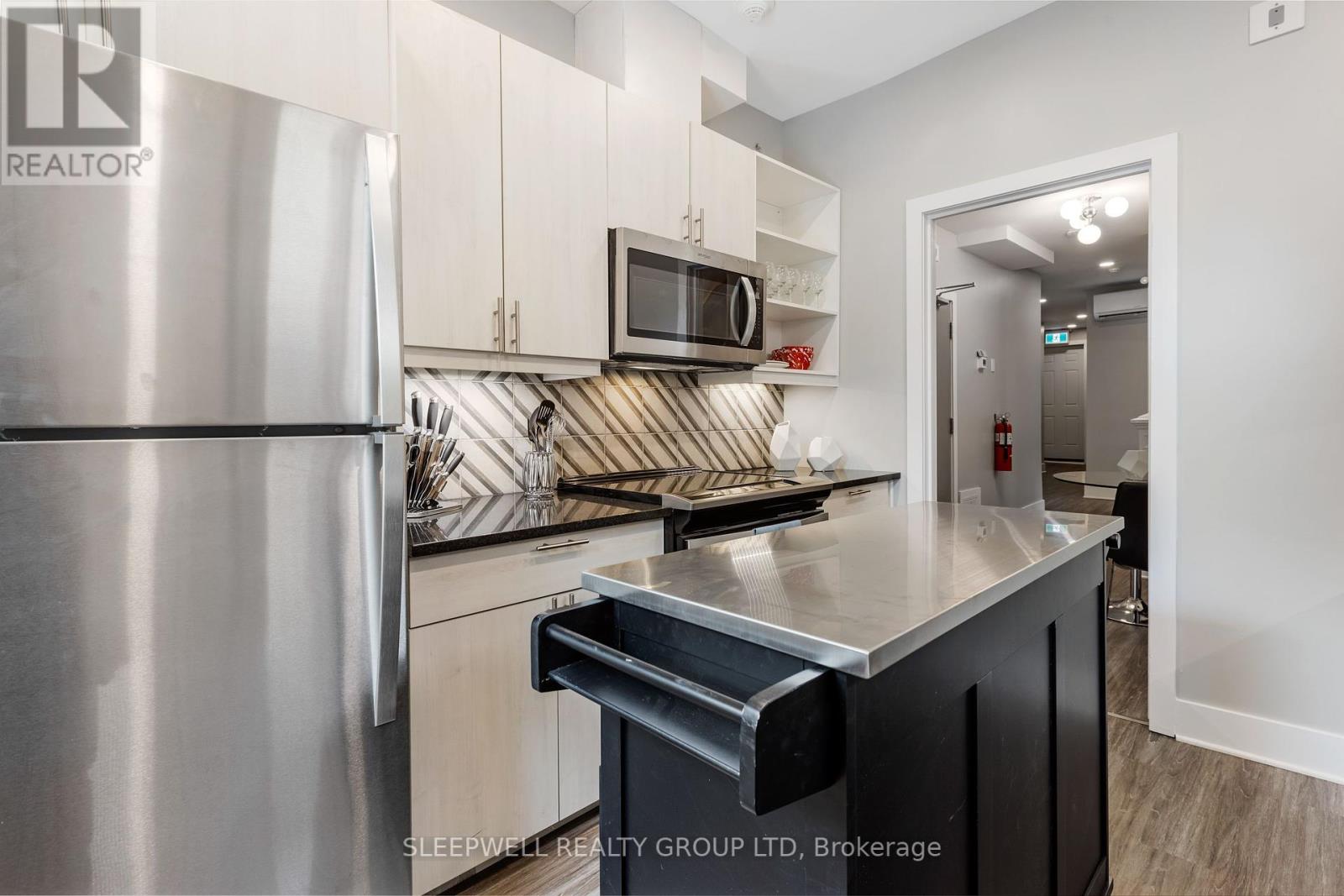 68 Sweetland Avenue, Ottawa, Ontario  K1N 7T8 - Photo 14 - X12401650