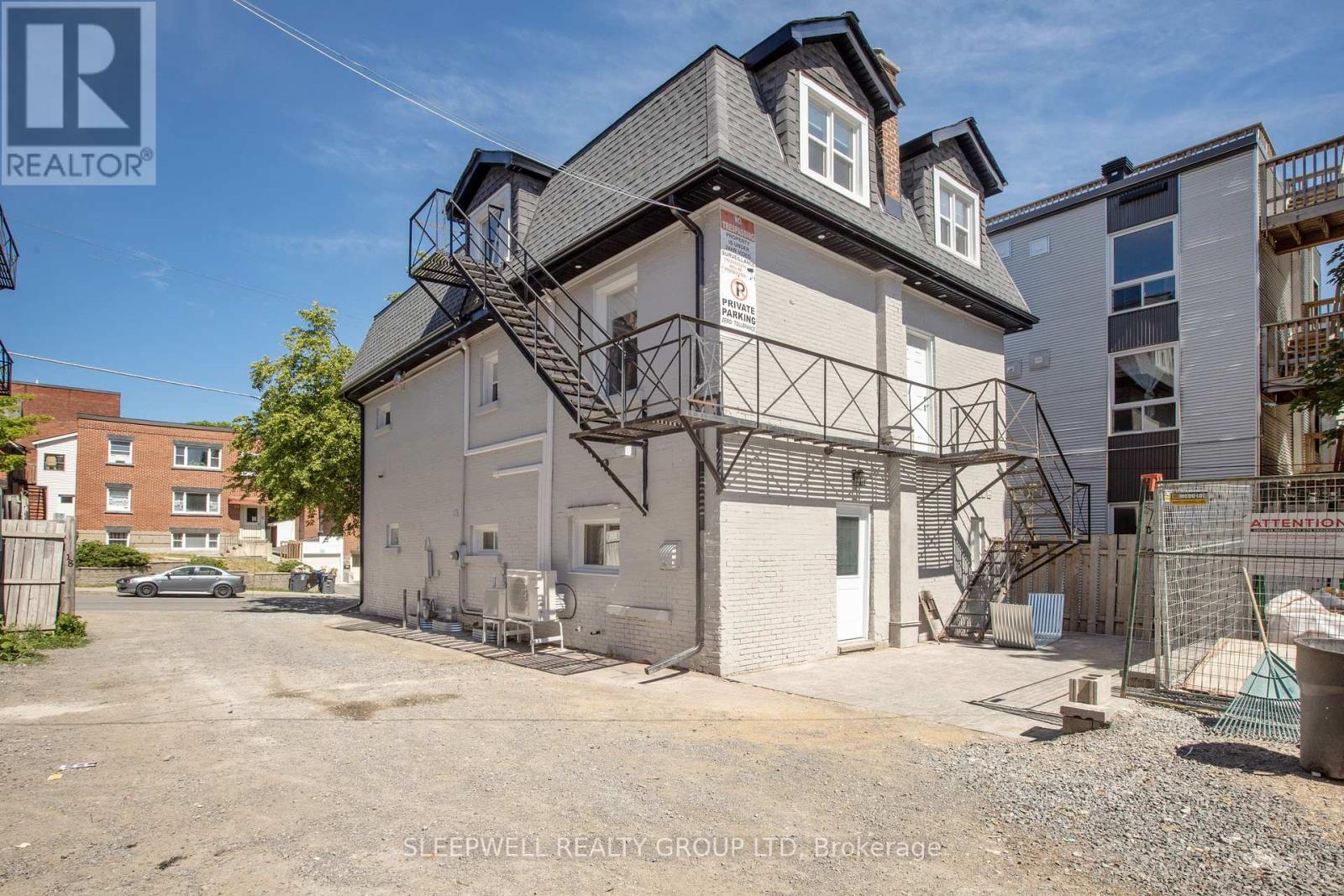68 Sweetland Avenue, Ottawa, Ontario  K1N 7T8 - Photo 2 - X12401650