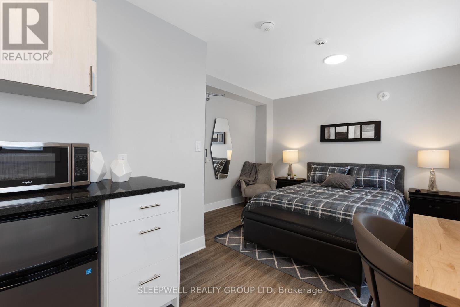 68 Sweetland Avenue, Ottawa, Ontario  K1N 7T8 - Photo 24 - X12401650