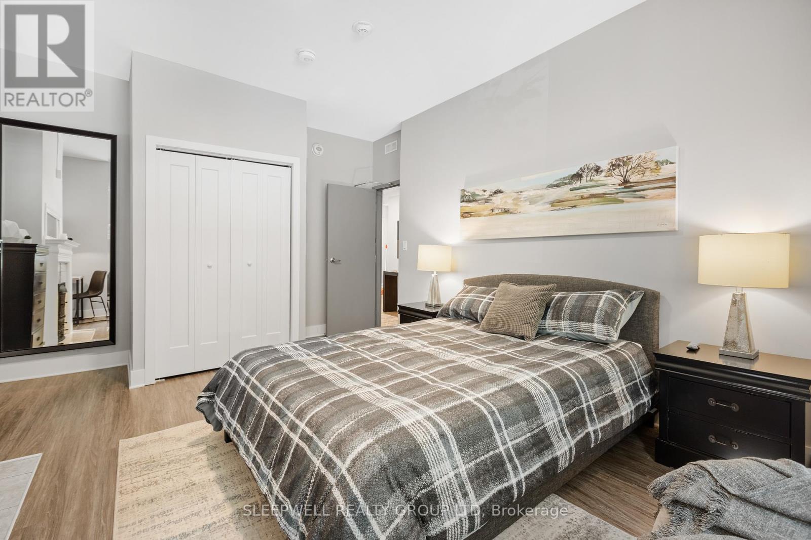68 Sweetland Avenue, Ottawa, Ontario  K1N 7T8 - Photo 7 - X12401650