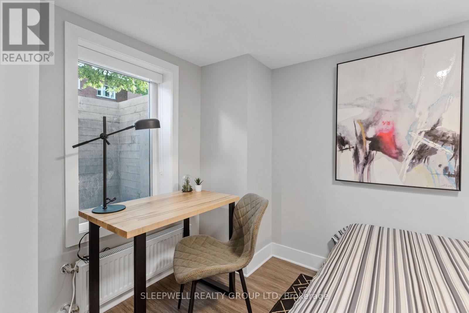 68 Sweetland Avenue, Ottawa, Ontario  K1N 7T8 - Photo 9 - X12401650