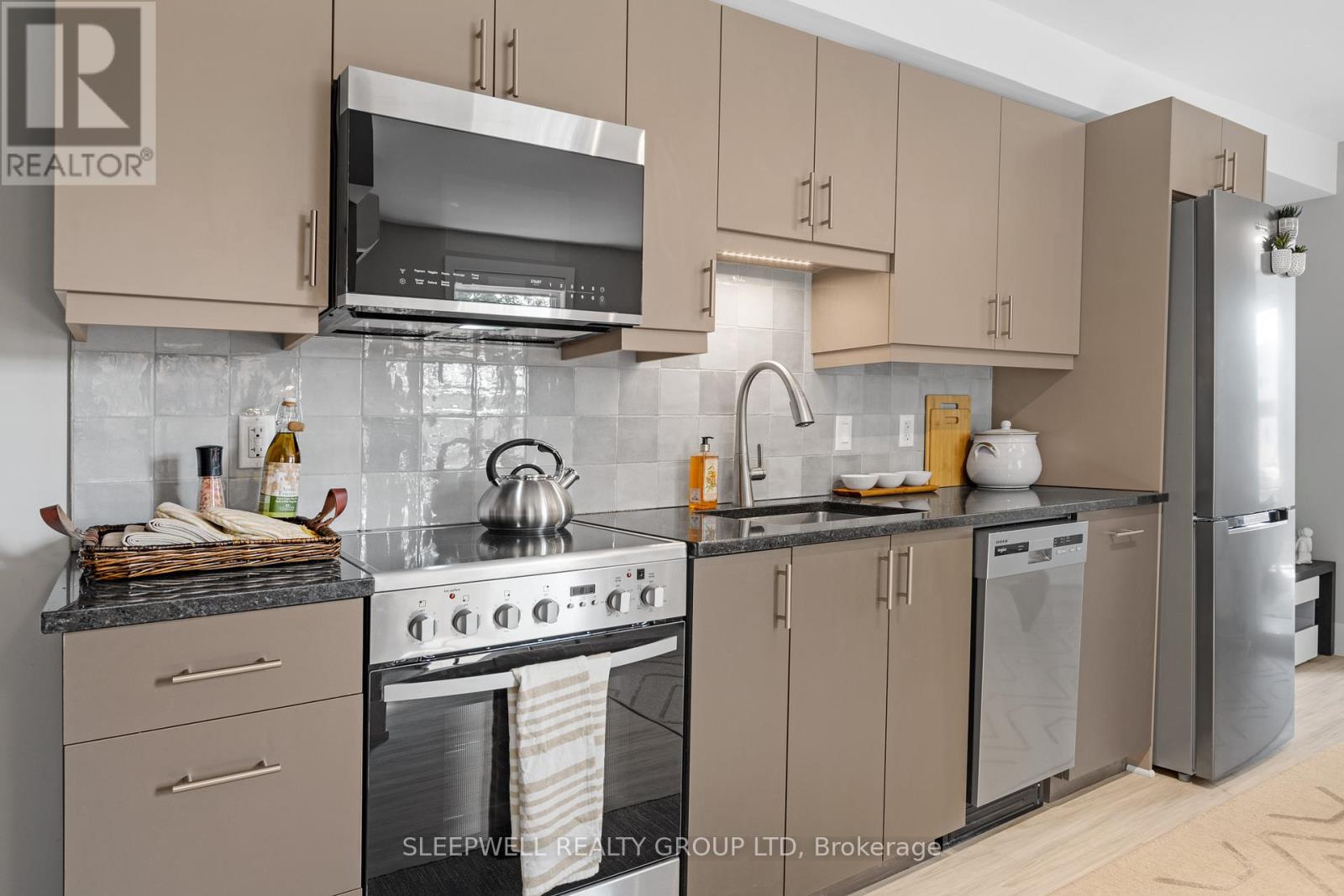 46 Nelson Street, Ottawa, Ontario  K1N 7R2 - Photo 45 - X12401654