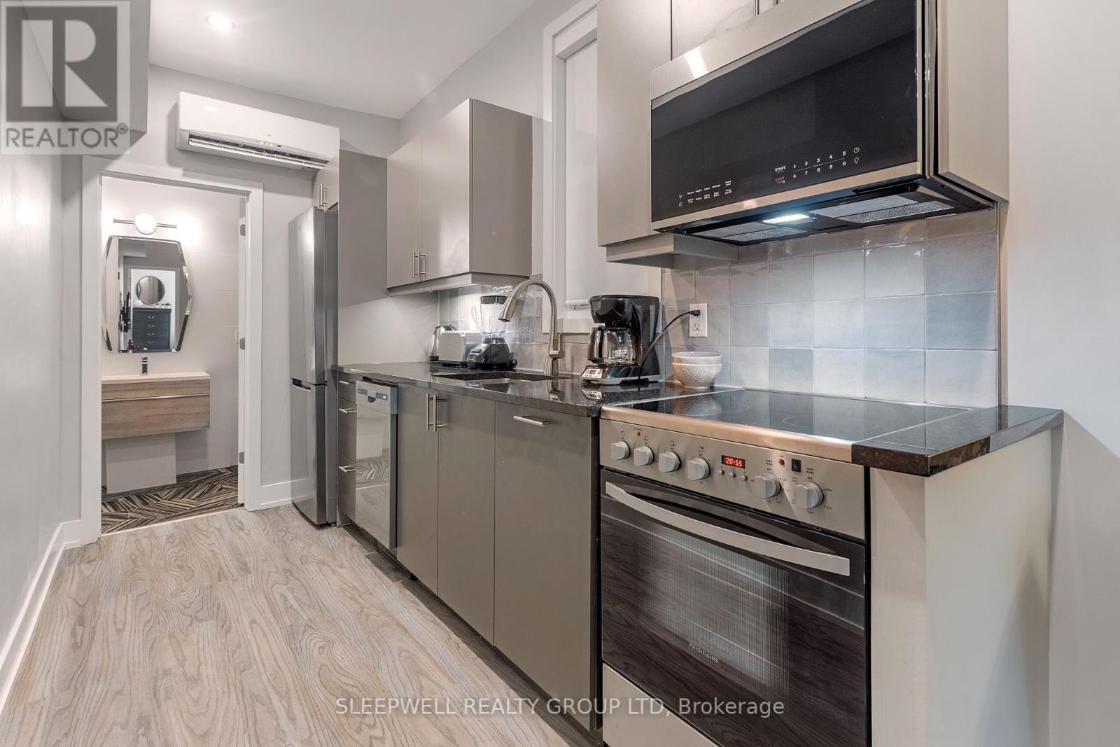 46 Nelson Street, Ottawa, Ontario  K1N 7R2 - Photo 9 - X12401654