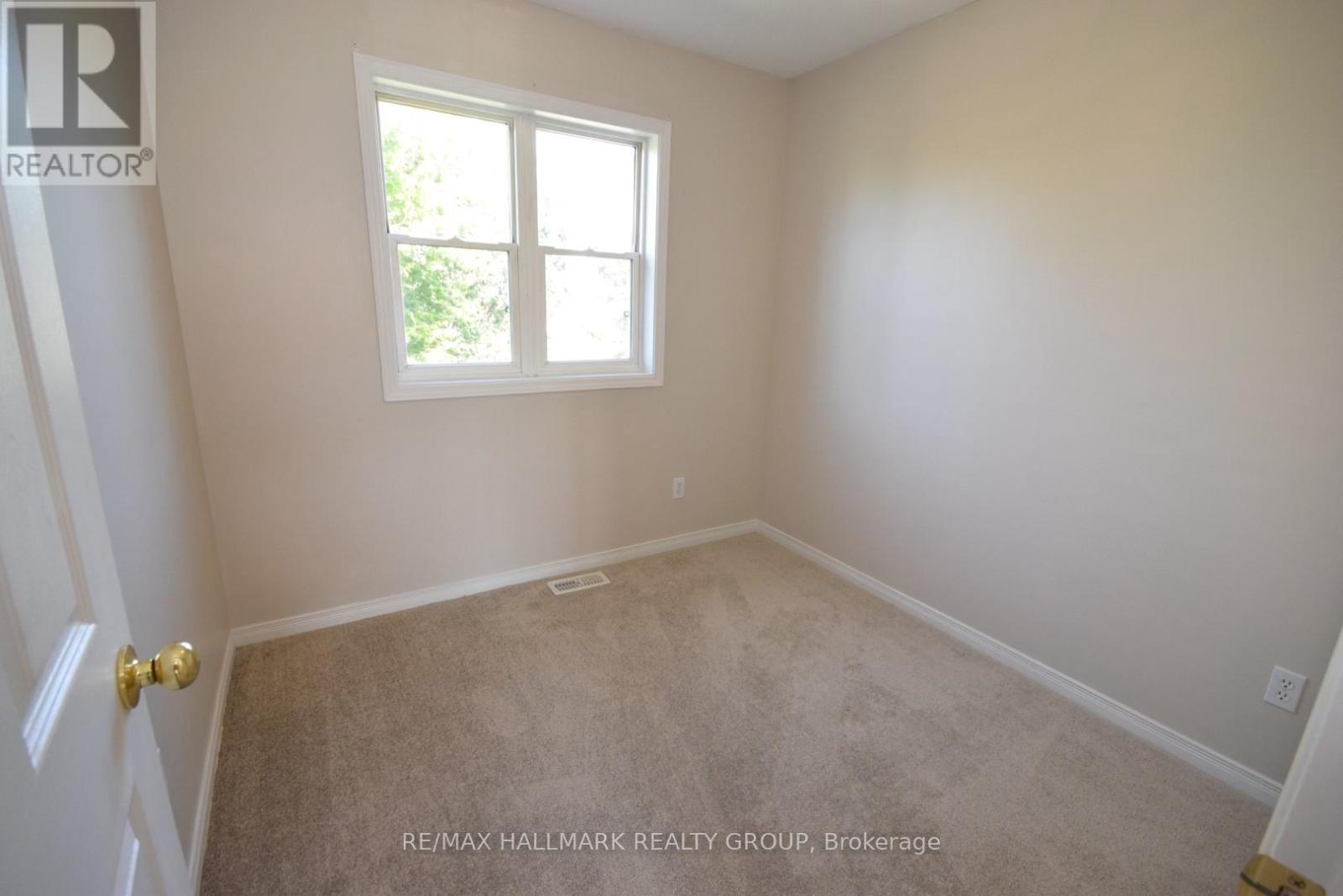 119 Topham Terrace, Ottawa, Ontario  K4A 5B8 - Photo 12 - X12400338