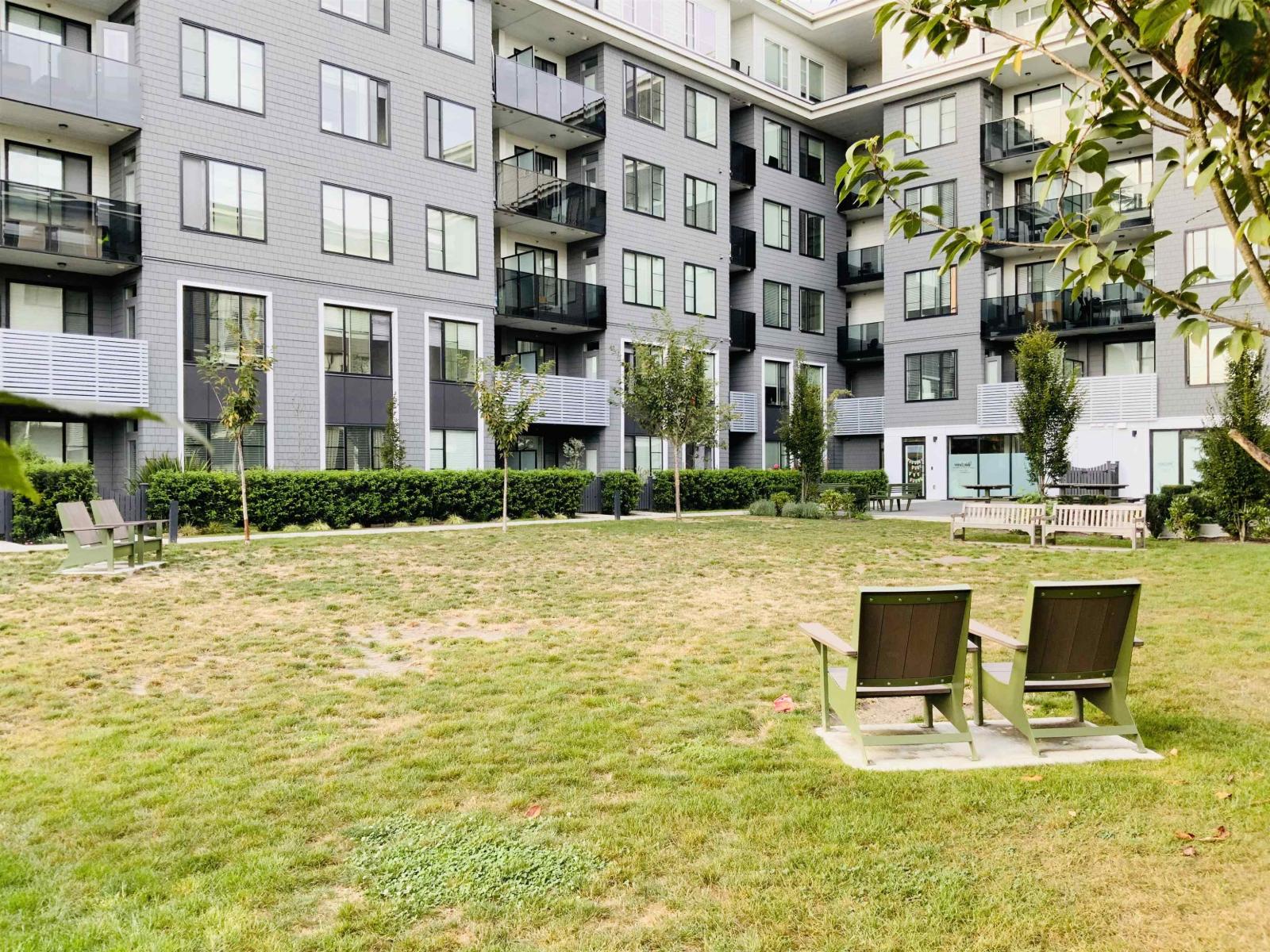 307 15858 Fraser Highway, Surrey, British Columbia  V4N 6X4 - Photo 5 - R3045297