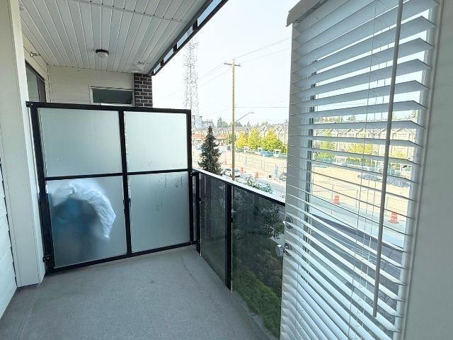 307 15858 Fraser Highway, Surrey, British Columbia  V4N 6X4 - Photo 15 - R3045297