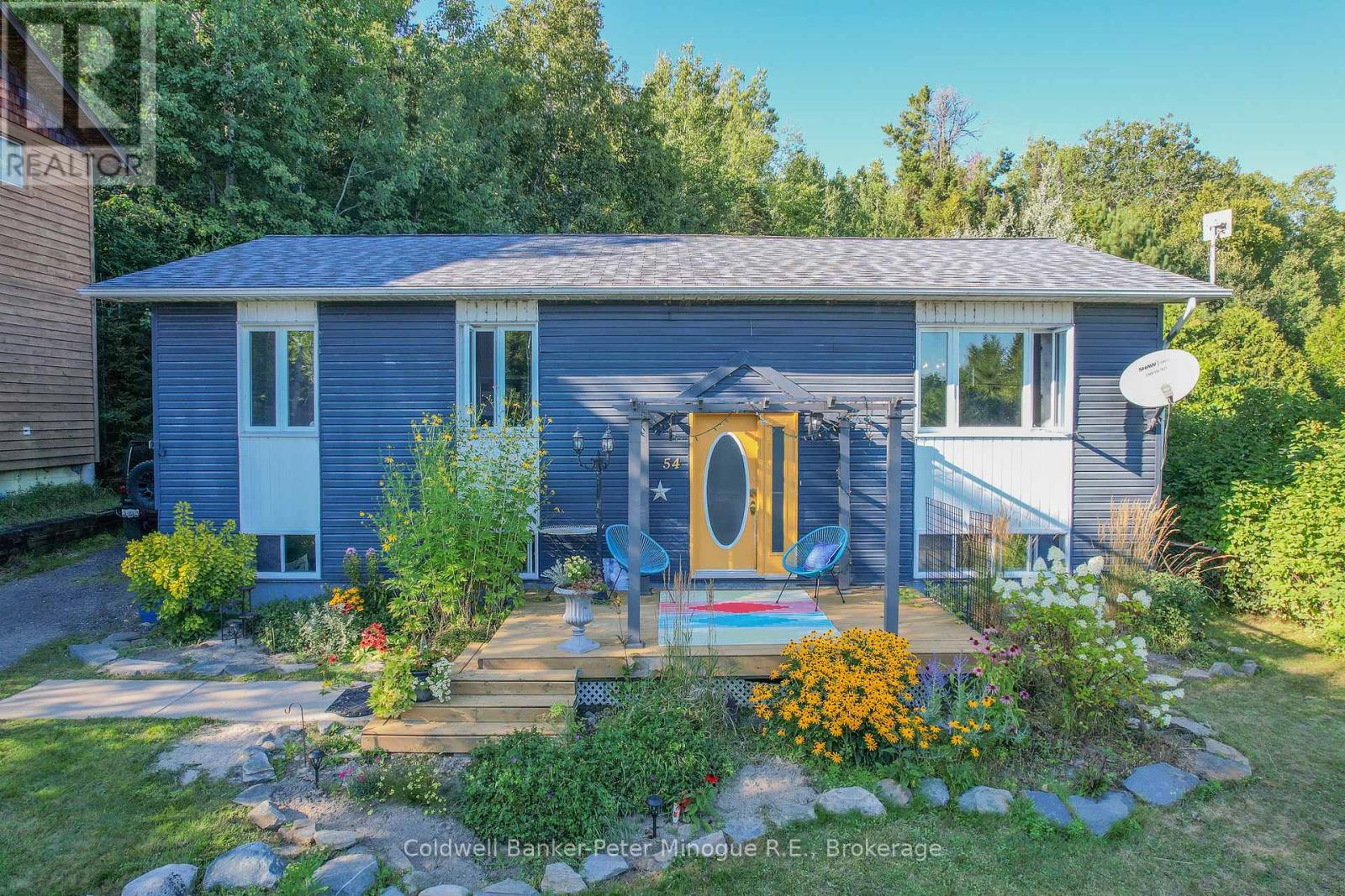 54 LAKESHORE DRIVE, Temagami, Ontario
