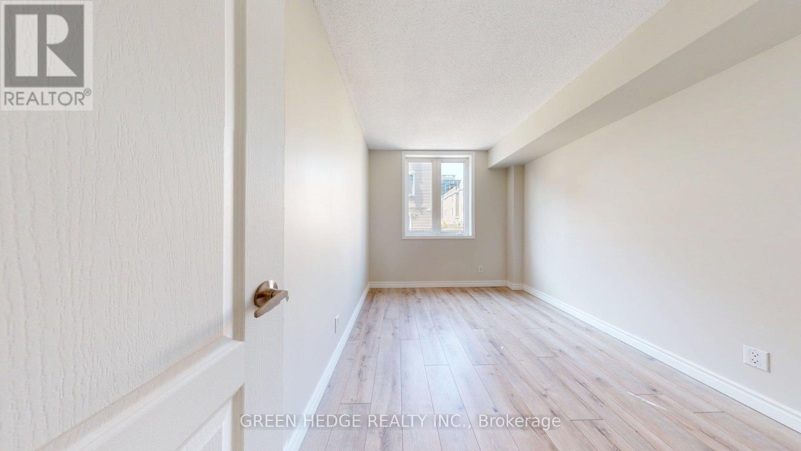 418 - 12 Douro Street, Toronto (Niagara), Ontario  M6K 3M4 - Photo 14 - C12401622