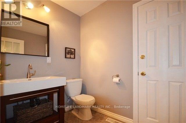 55 Waddington Crescent, Toronto, Ontario  M2J 2Z9 - Photo 10 - C12401652
