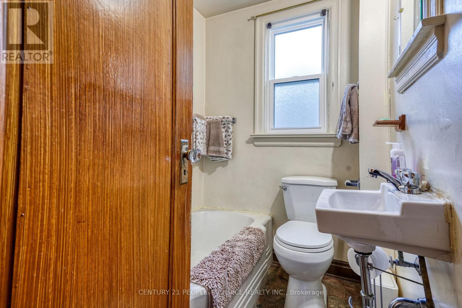 365 Division Street, Oshawa, Ontario  L1G 5M8 - Photo 9 - E12401629