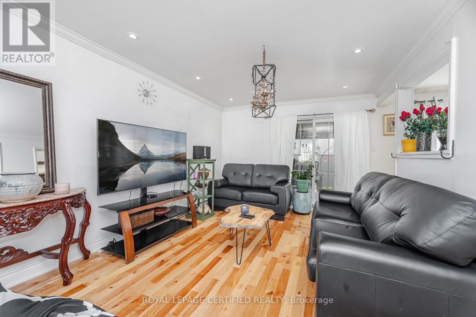 13 Hilldowntree Trail, Brampton, Ontario  L6S 1P7 - Photo 10 - W12401627