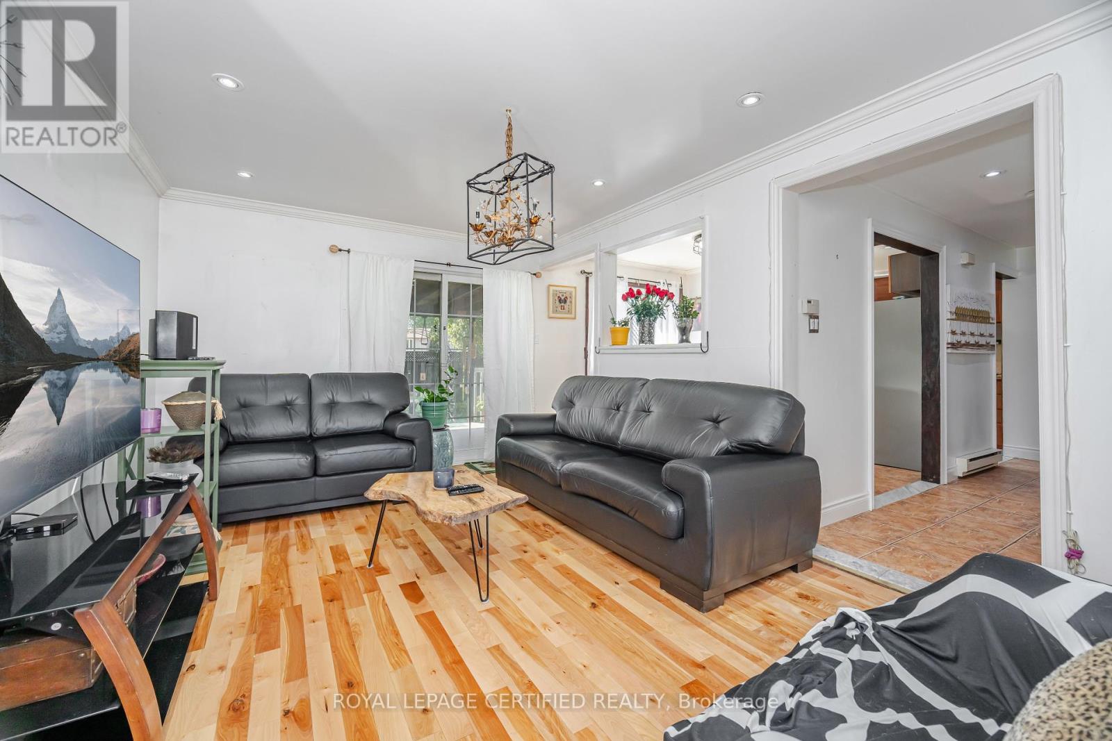 13 Hilldowntree Trail, Brampton, Ontario  L6S 1P7 - Photo 11 - W12401627