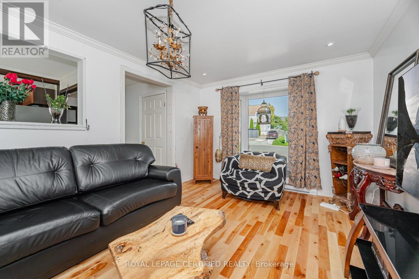 13 Hilldowntree Trail, Brampton, Ontario  L6S 1P7 - Photo 12 - W12401627