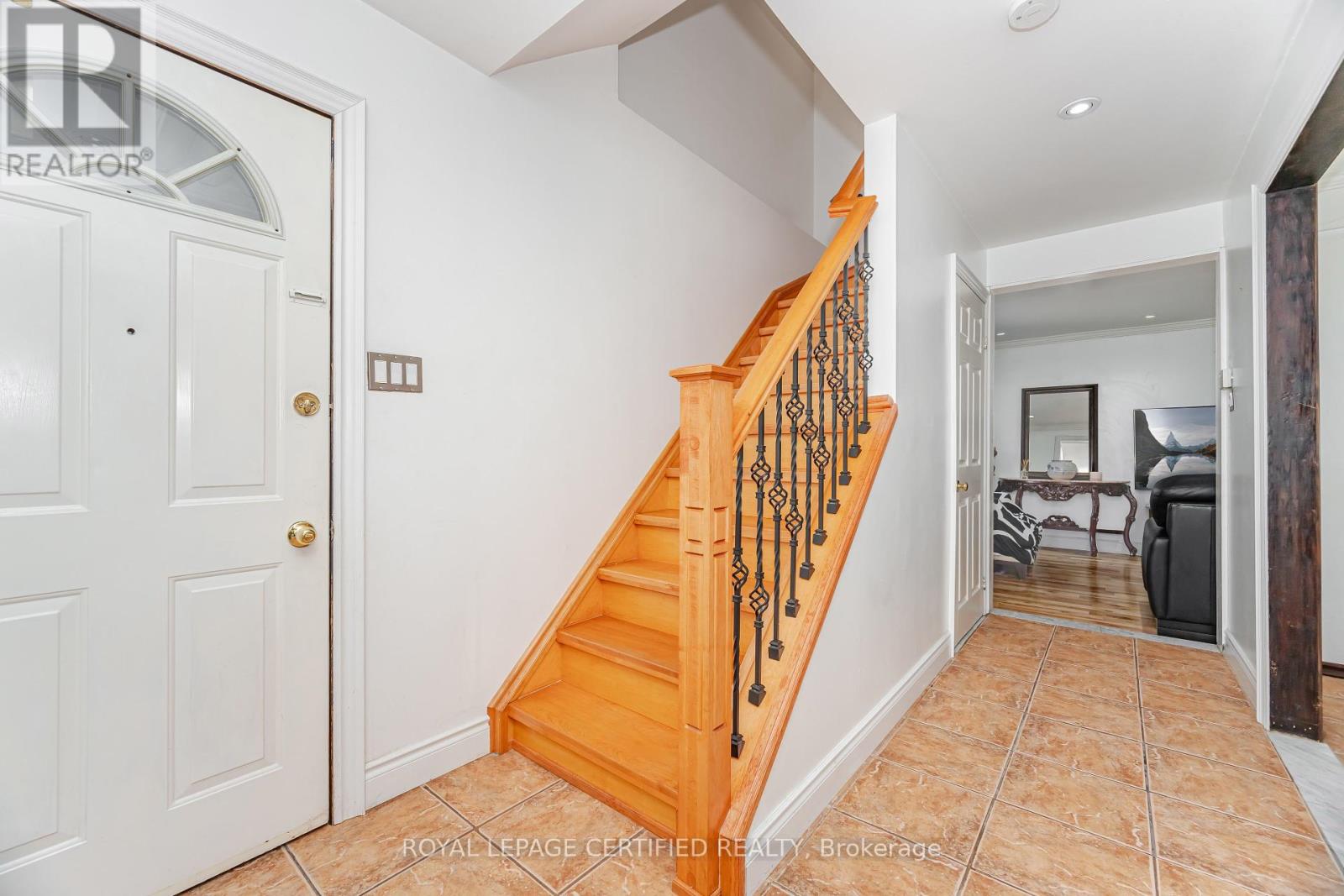13 Hilldowntree Trail, Brampton, Ontario  L6S 1P7 - Photo 13 - W12401627