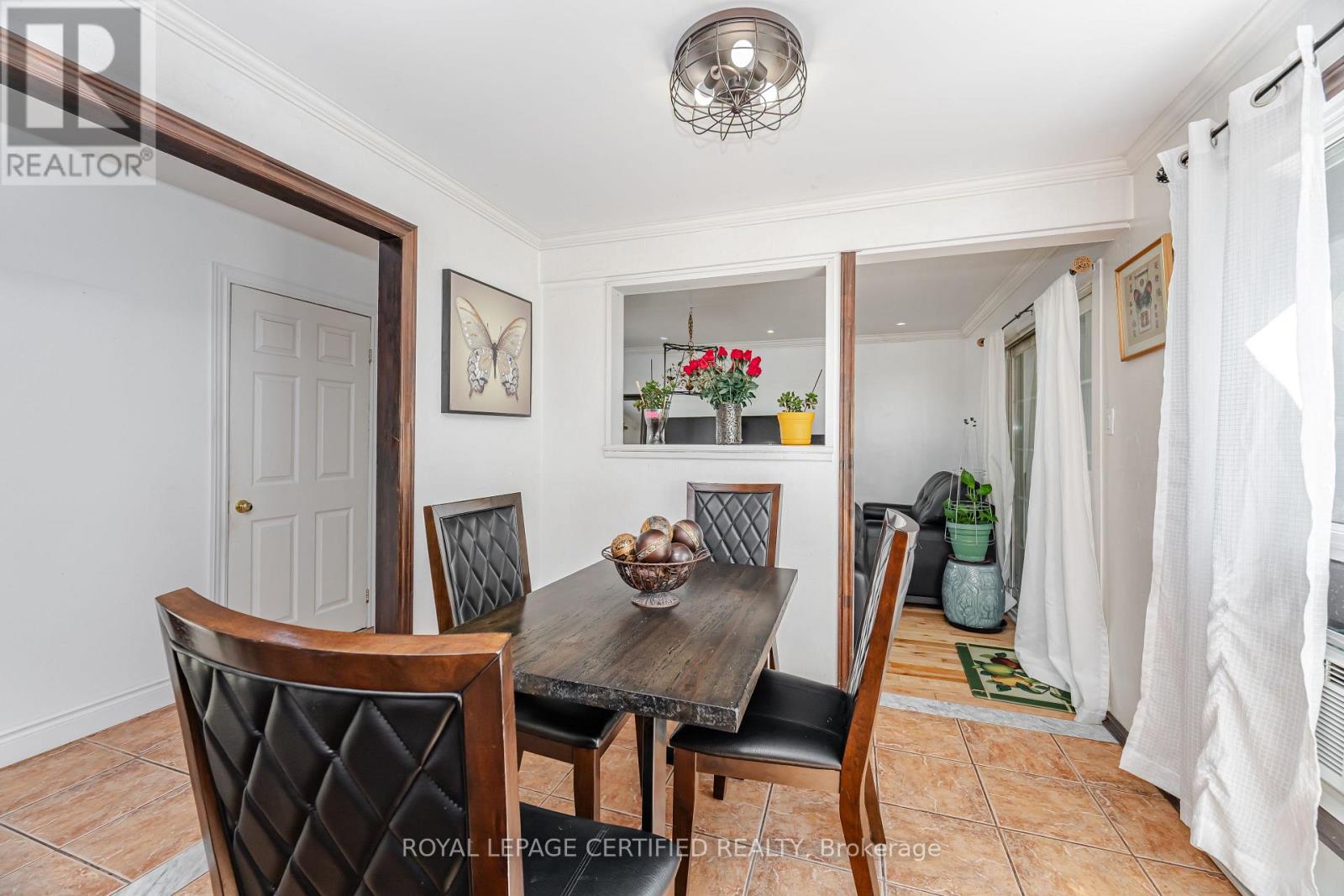 13 Hilldowntree Trail, Brampton, Ontario  L6S 1P7 - Photo 8 - W12401627