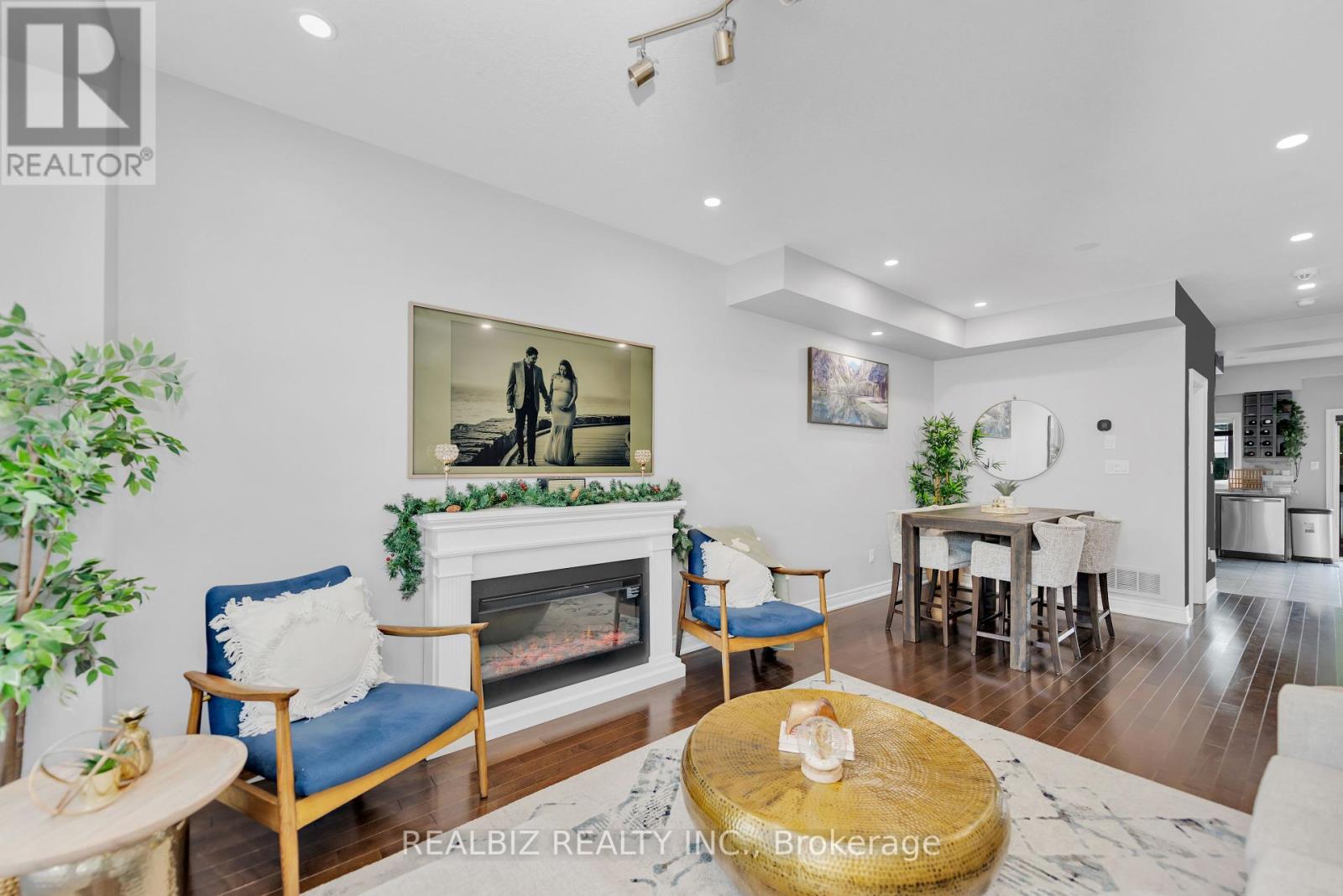 5 - 5972 Turney Drive, Mississauga (Streetsville), Ontario  L5M 0S5 - Photo 6 - W12401640