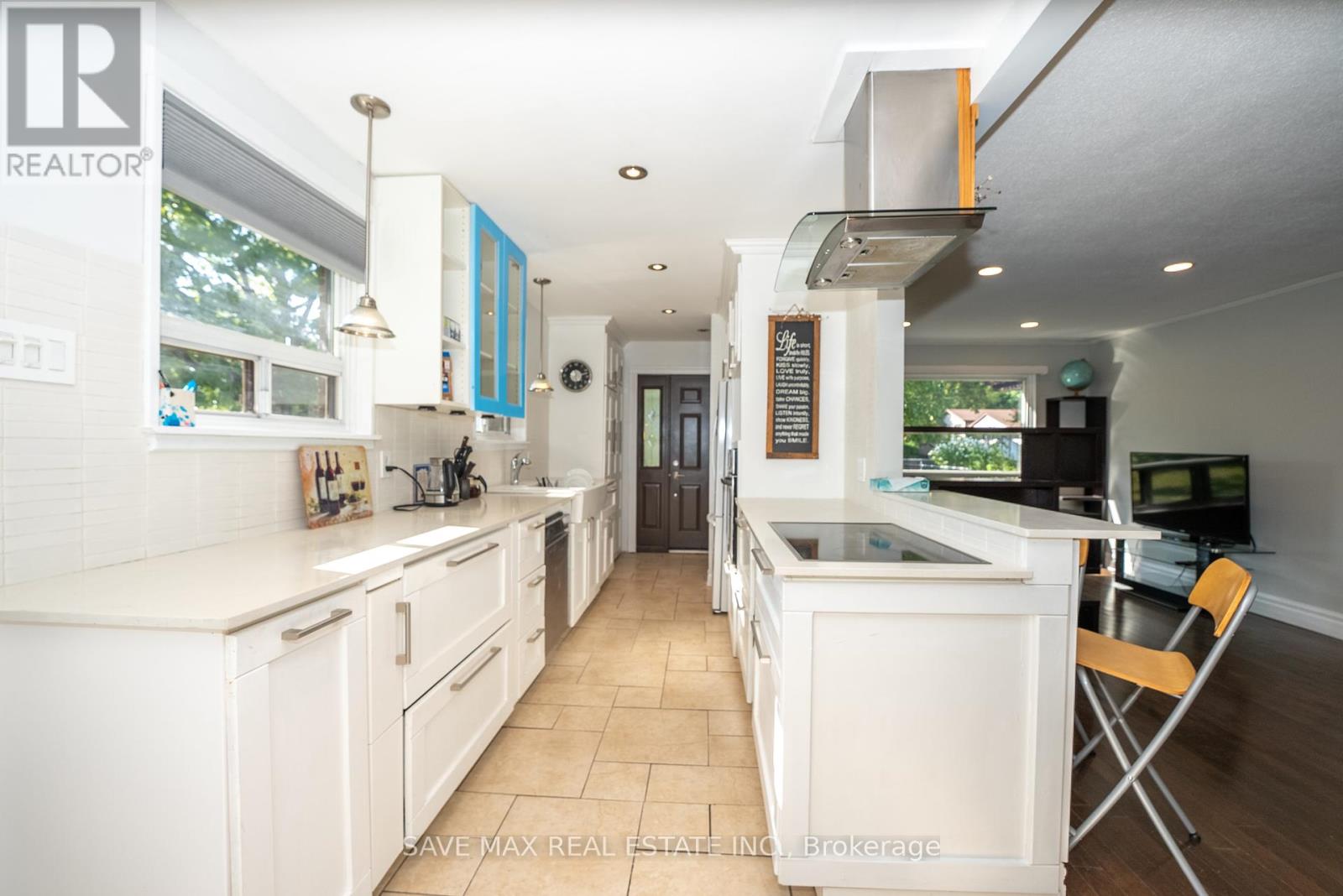 93 Archdekin Drive, Brampton, Ontario  L6V 1Y8 - Photo 14 - W12401651