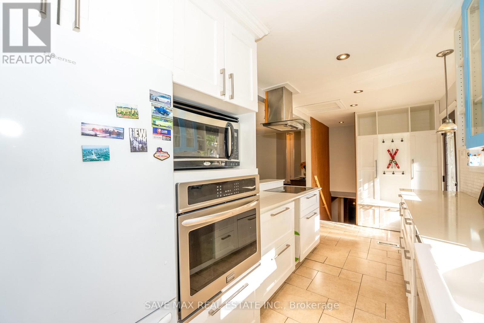 93 Archdekin Drive, Brampton, Ontario  L6V 1Y8 - Photo 19 - W12401651