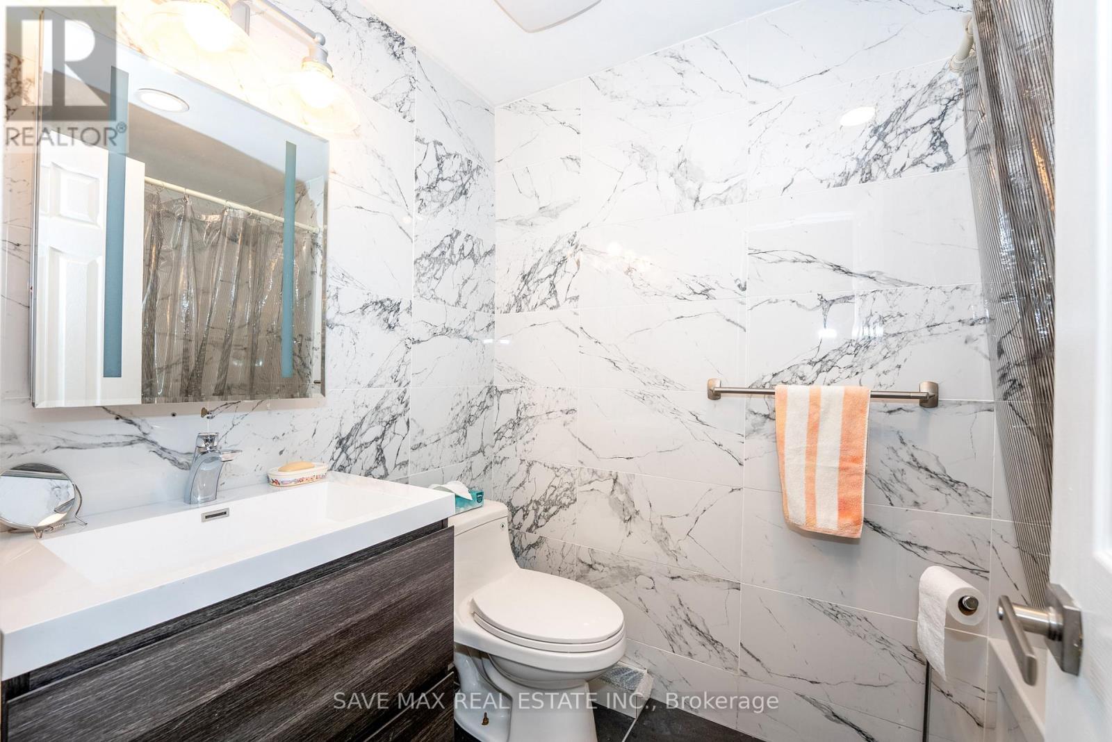 93 Archdekin Drive, Brampton, Ontario  L6V 1Y8 - Photo 27 - W12401651