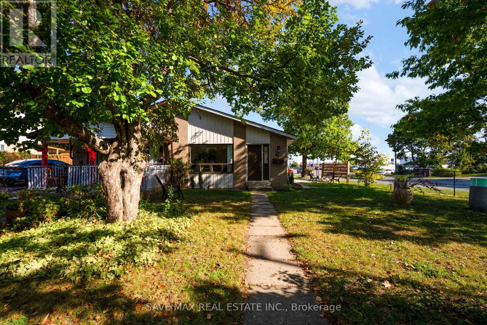 93 Archdekin Drive, Brampton, Ontario  L6V 1Y8 - Photo 48 - W12401651
