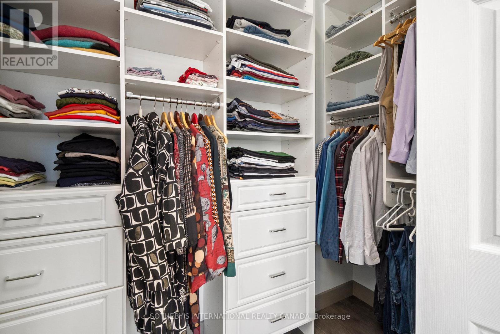 30 Michael Power Place, Toronto (Islington-City Centre West), Ontario  M9A 5G9 - Photo 28 - W12401657