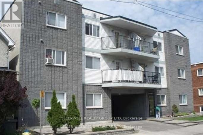 238 Carruthers Avenue, Ottawa, Ontario  K1Y 1N9 - Photo 2 - X12401668