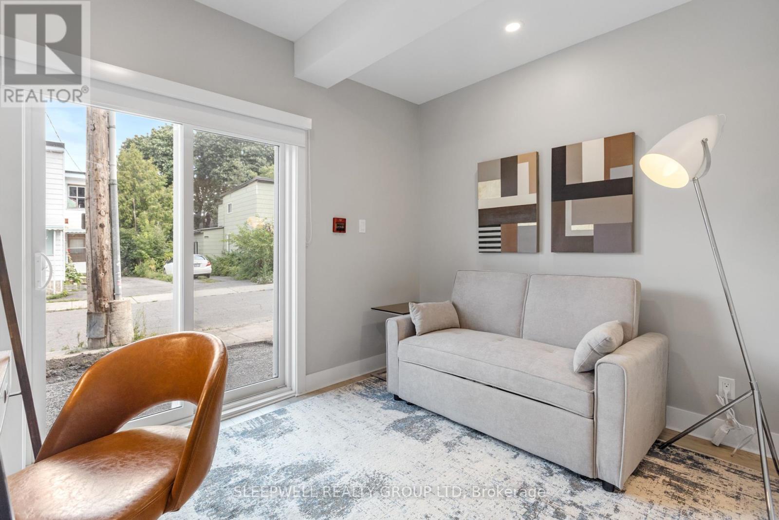 238 Carruthers Avenue, Ottawa, Ontario  K1Y 1N9 - Photo 6 - X12401668