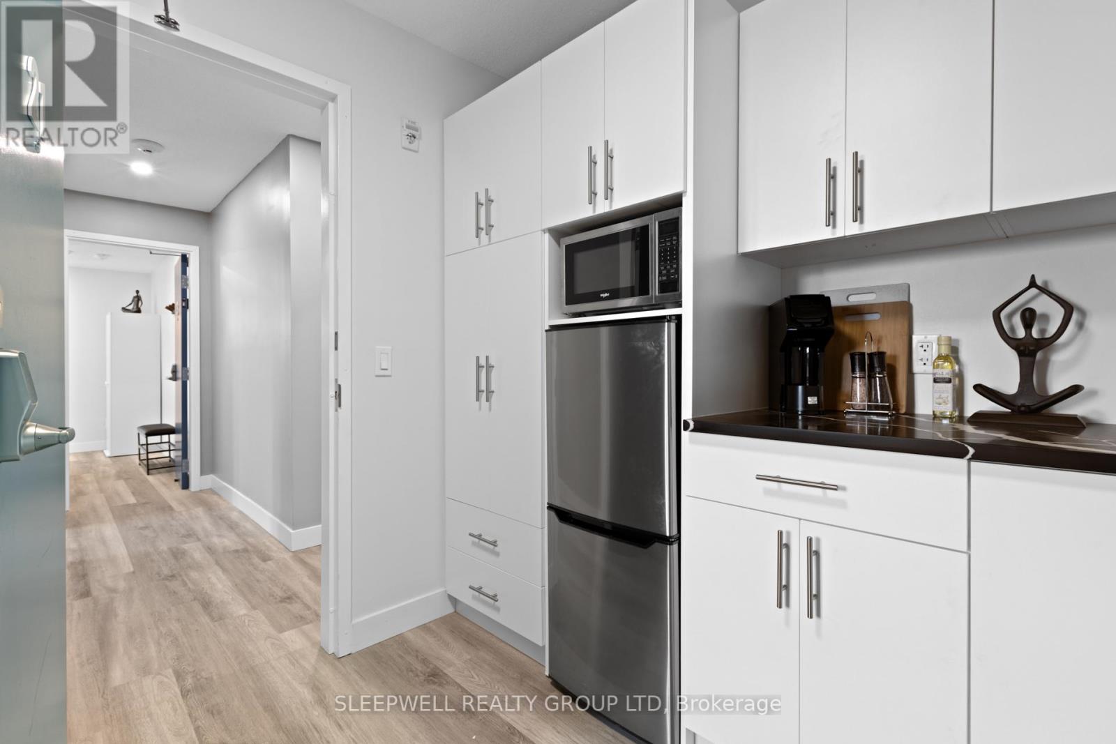 255 Somerset Street E, Ottawa, Ontario  K1N 6V5 - Photo 18 - X12401676