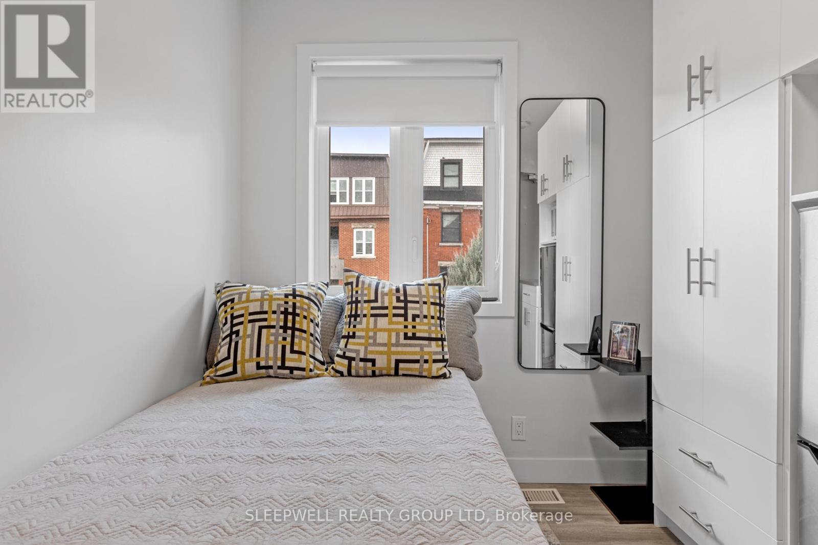 255 Somerset Street E, Ottawa, Ontario  K1N 6V5 - Photo 25 - X12401676