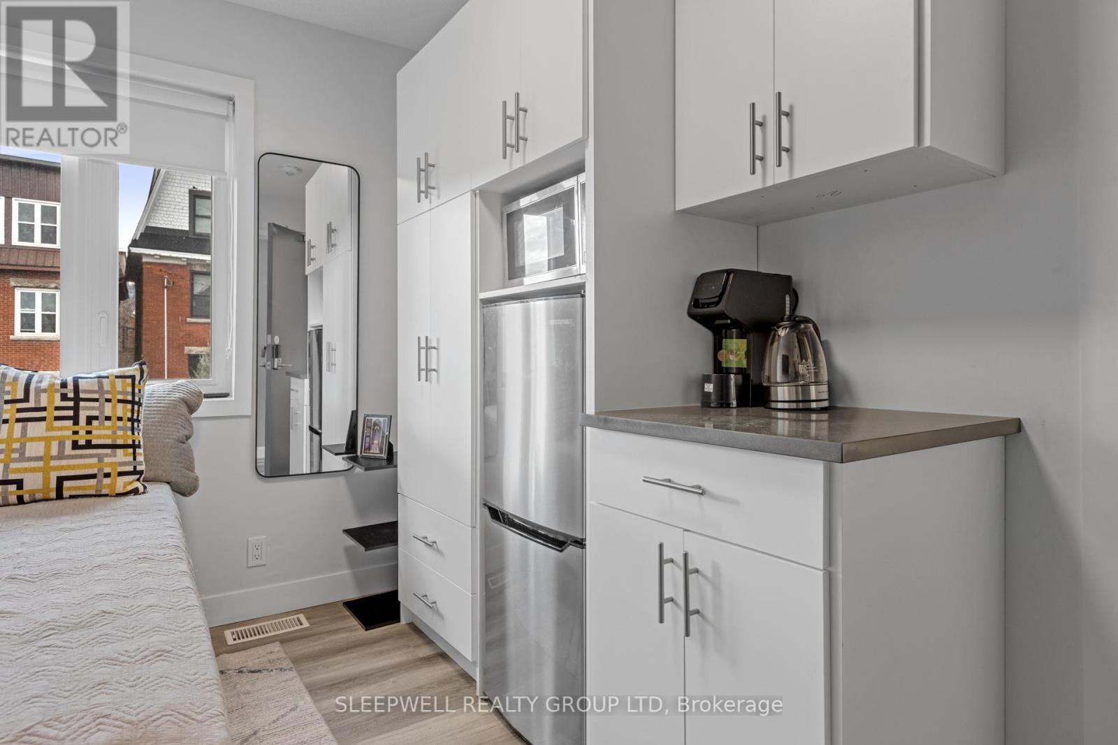 255 Somerset Street E, Ottawa, Ontario  K1N 6V5 - Photo 26 - X12401676