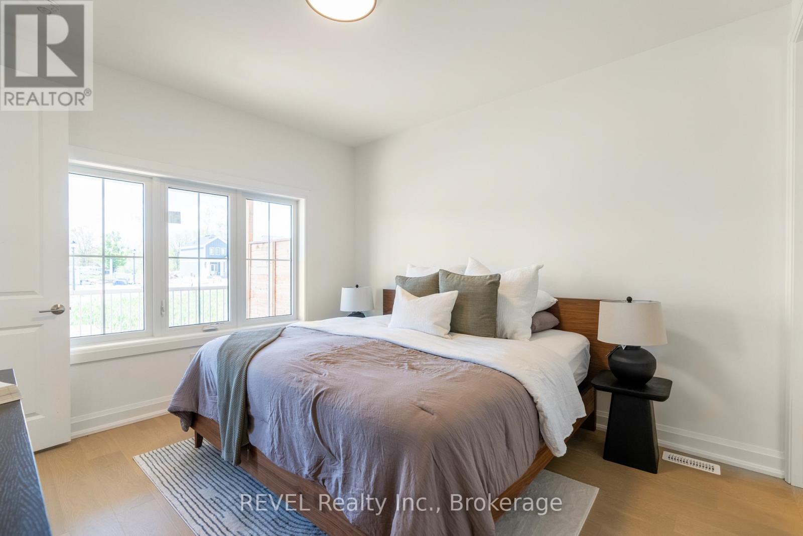 70b Seneca Drive, Fort Erie, Ontario  L2A 1C2 - Photo 26 - X12401674