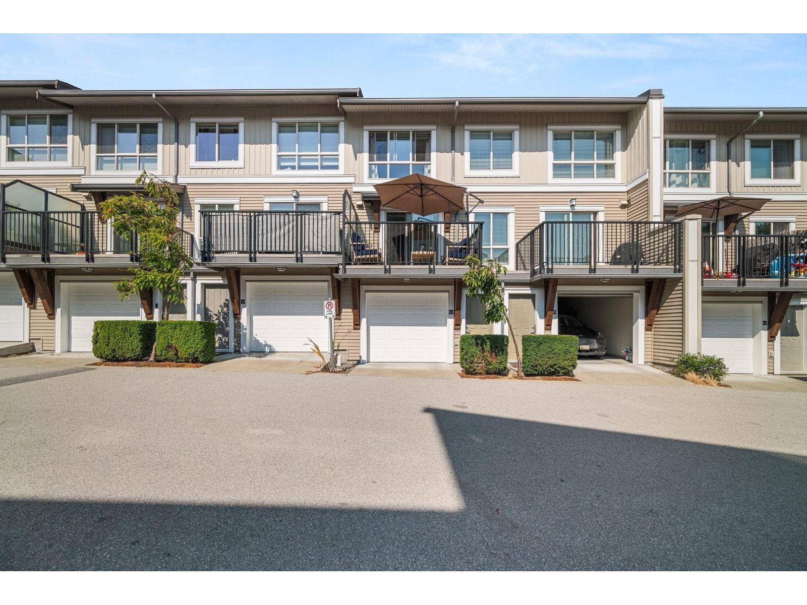 148 6671 121 Street, Surrey, British Columbia  V3W 1T9 - Photo 3 - R3047436