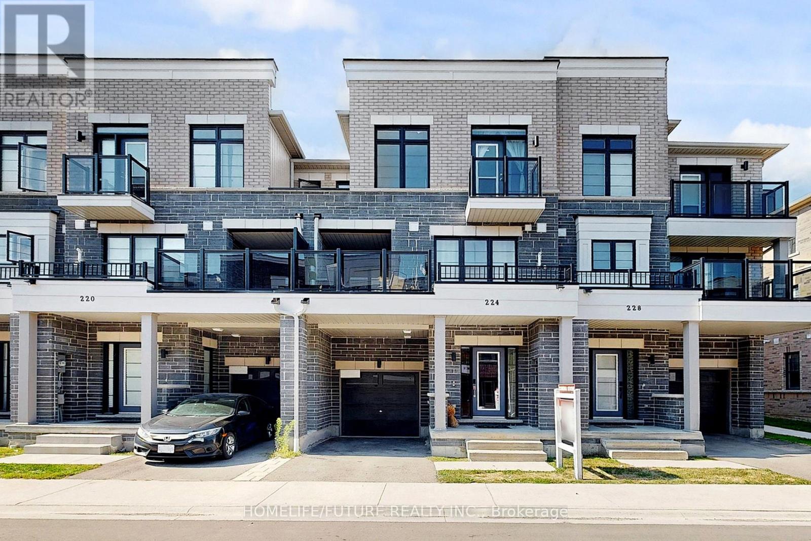 224 Lord Elgin Lane, Clarington, Ontario  L1C 7E8 - Photo 1 - E12401665
