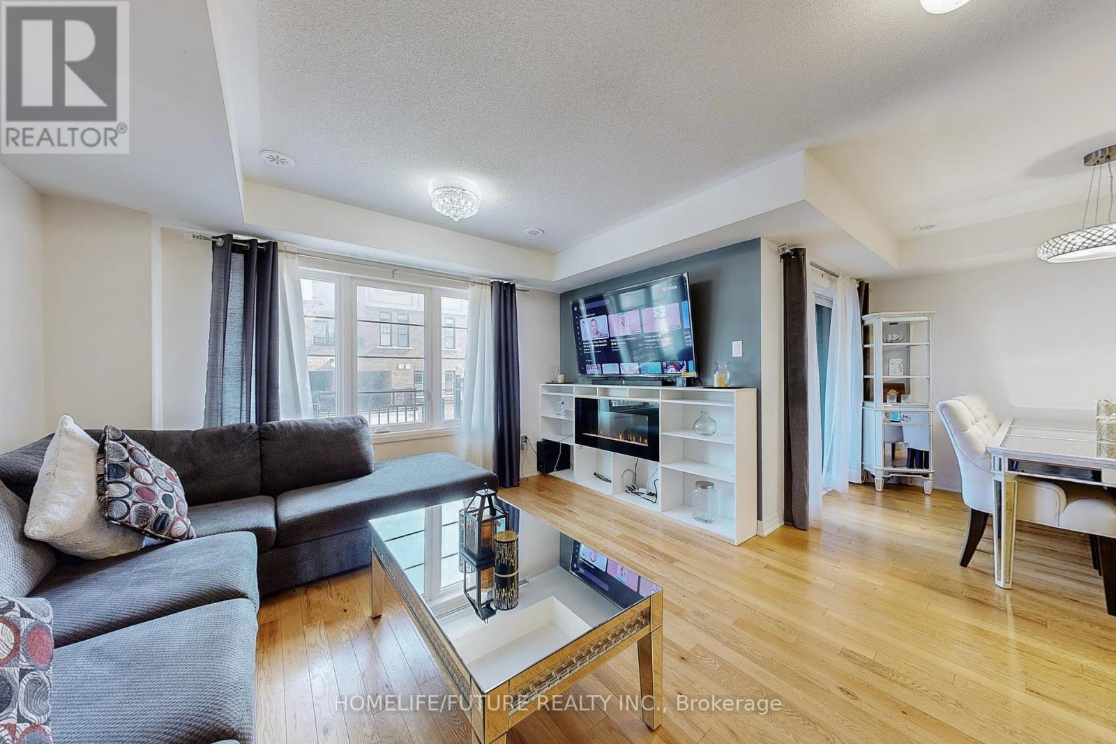 224 Lord Elgin Lane, Clarington, Ontario  L1C 7E8 - Photo 6 - E12401665