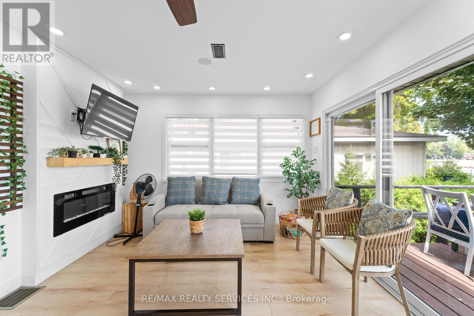 2305 Crystal Beach Road, Innisfil (Alcona), Ontario  L9S 3W8 - Photo 15 - N12397717