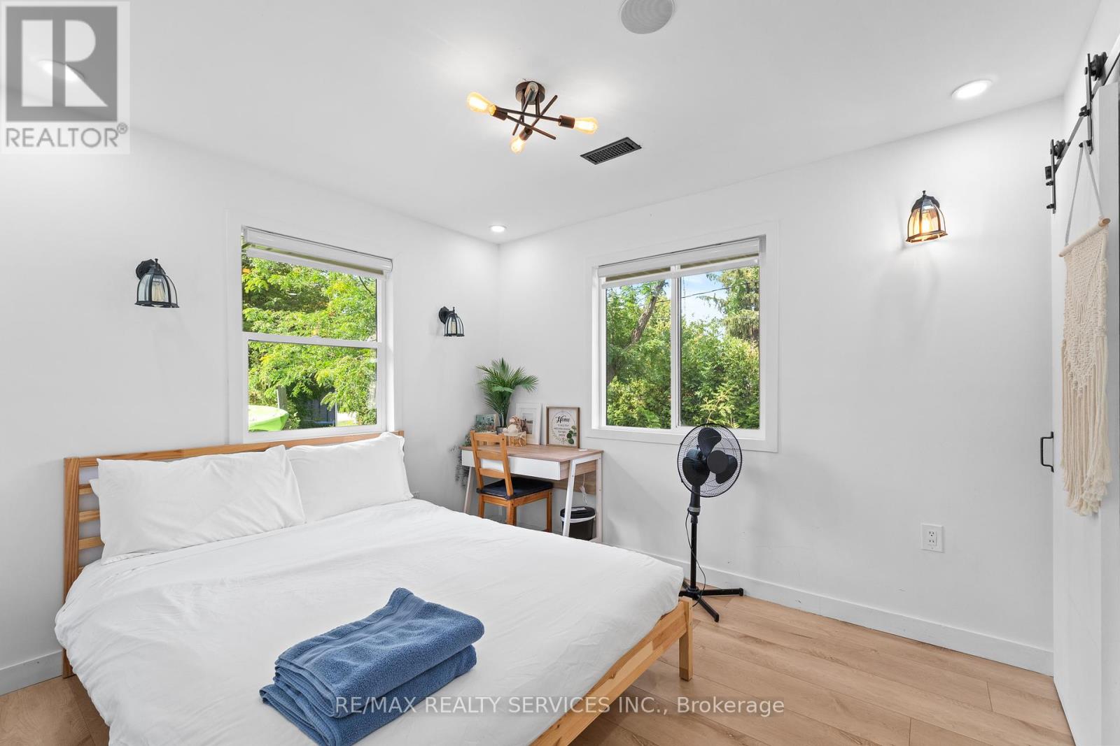 2305 Crystal Beach Road, Innisfil (Alcona), Ontario  L9S 3W8 - Photo 20 - N12397717