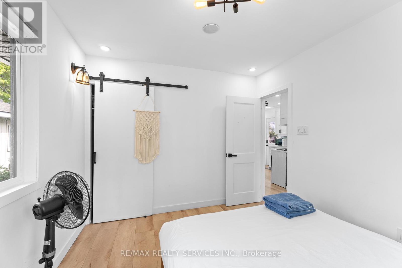 2305 Crystal Beach Road, Innisfil (Alcona), Ontario  L9S 3W8 - Photo 22 - N12397717