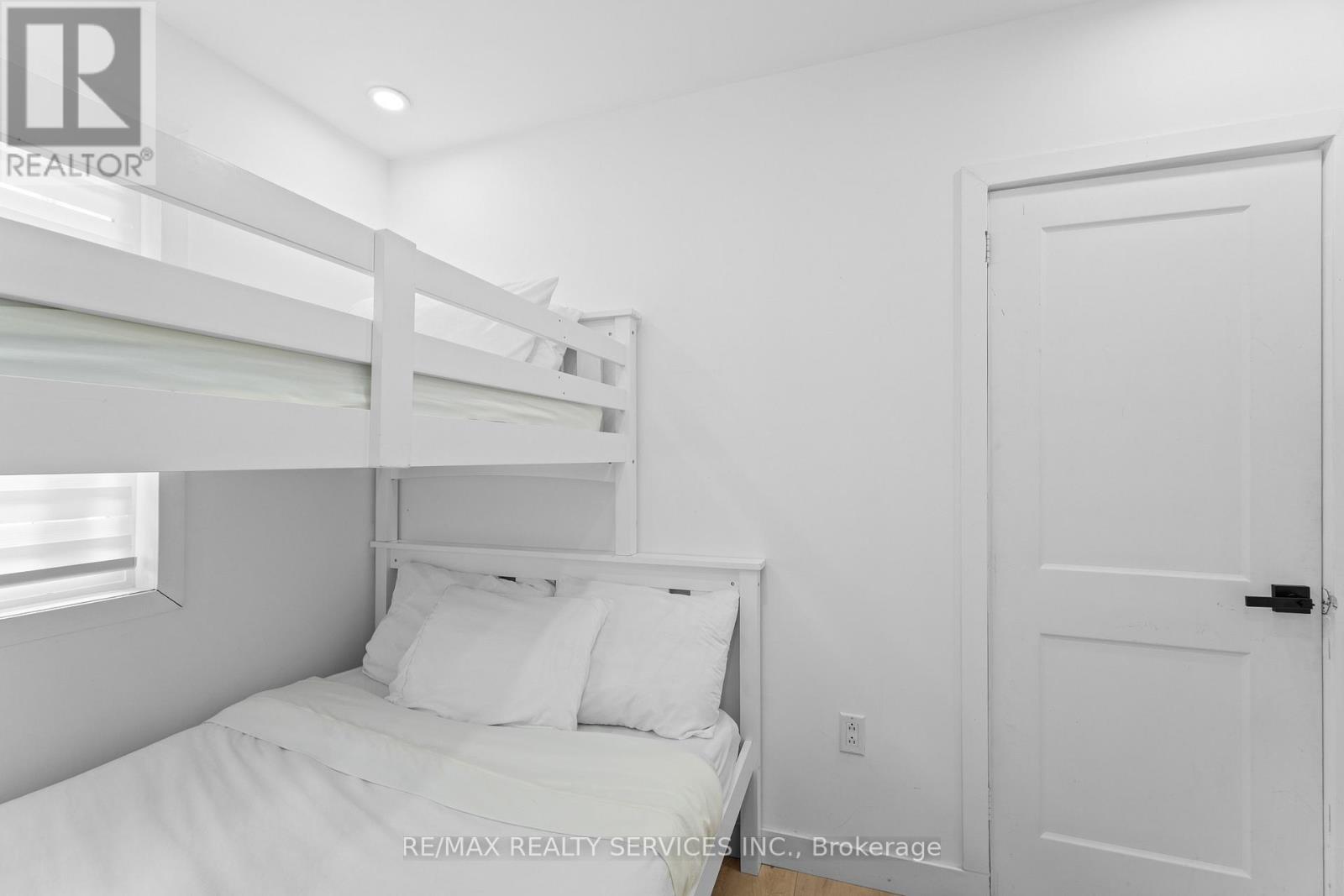 2305 Crystal Beach Road, Innisfil (Alcona), Ontario  L9S 3W8 - Photo 27 - N12397717