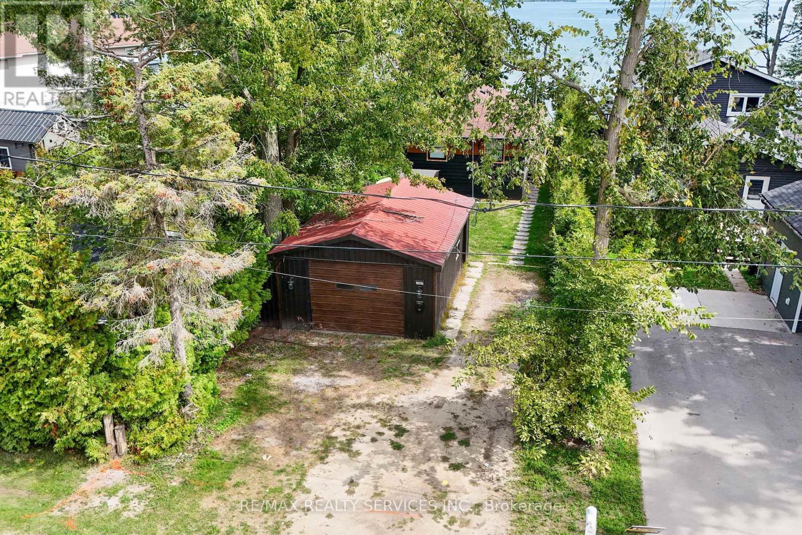 2305 Crystal Beach Road, Innisfil (Alcona), Ontario  L9S 3W8 - Photo 6 - N12397717