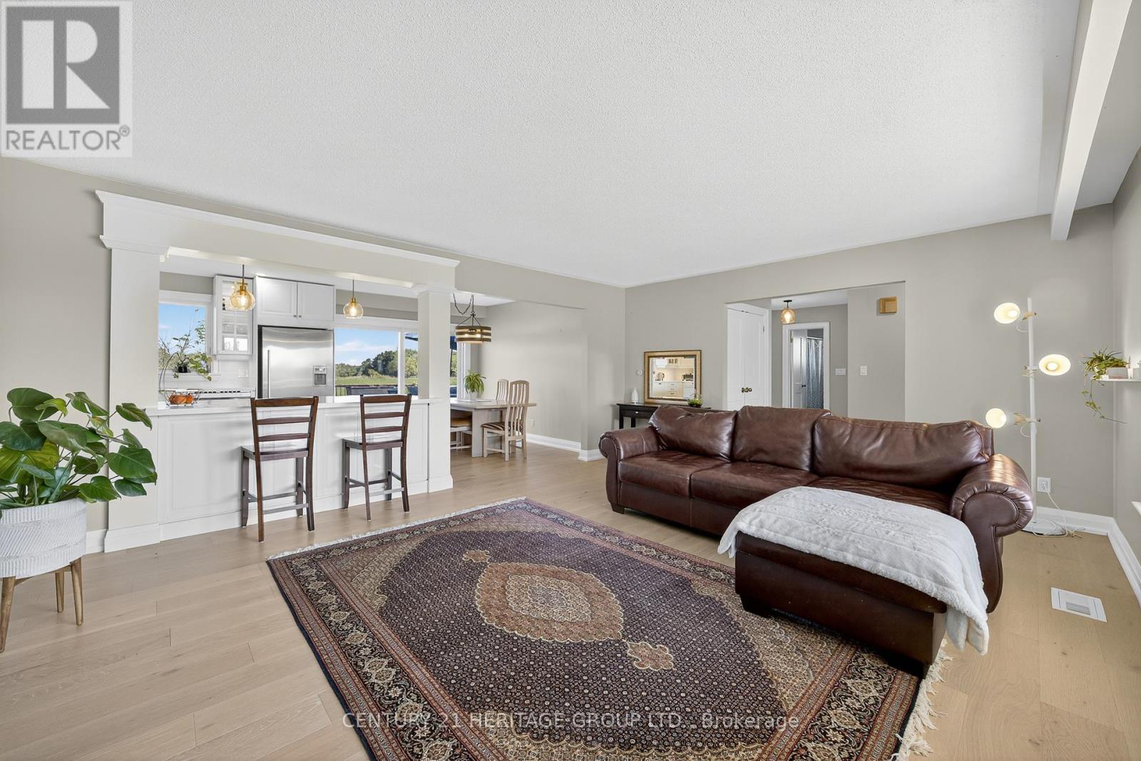 Lorem Ipsum Do, East Gwillimbury, Ontario  L0G  - Photo 11 - DEMO28856527