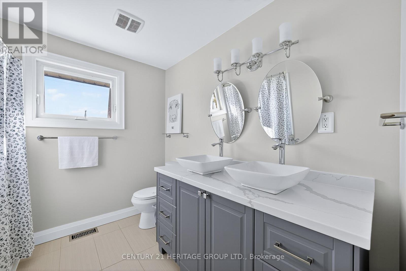 Lorem Ipsum Do, East Gwillimbury, Ontario  L0G  - Photo 26 - DEMO28856527