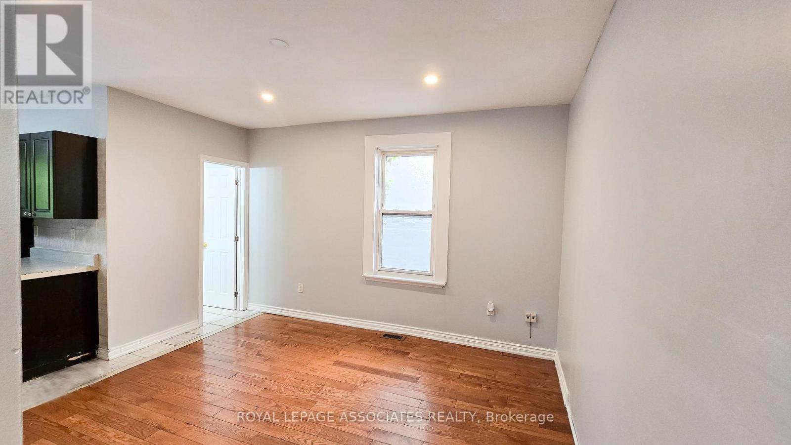 455 Main Street W, Hamilton, Ontario  L8P 1K5 - Photo 6 - X12401672