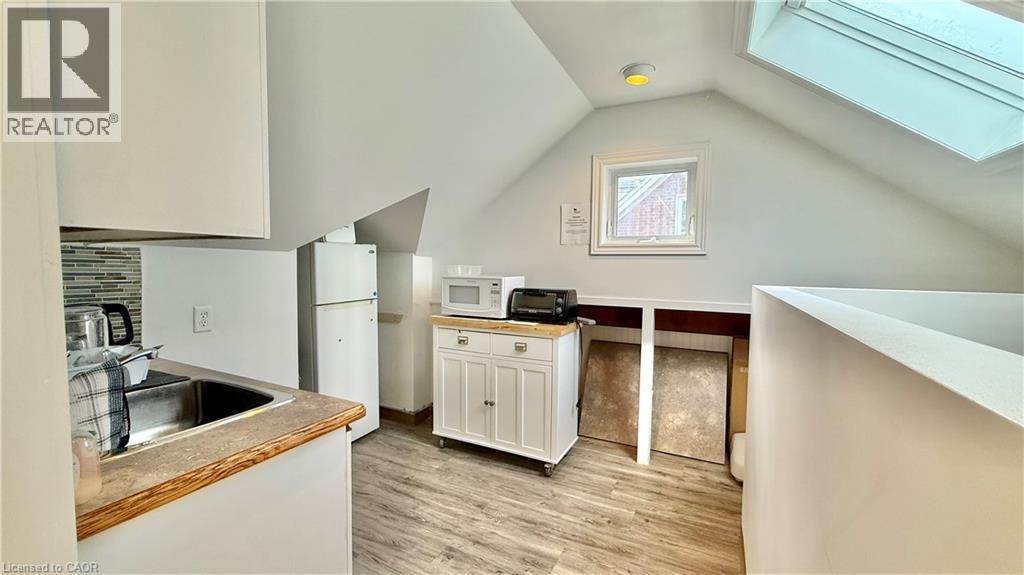 74 Queen Street N Unit# B, Kitchener, Ontario  N2H 2H3 - Photo 22 - 40769324